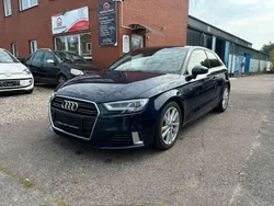 Blau Gebraucht 2017 Audi A3 Sport Limousine | 13.490 € (Guter Preis)