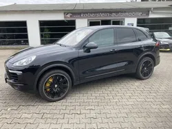 Schwarz schwarz metallic Gebraucht 2015 Porsche Cayenne S SUV | 32.850 € (Guter Preis)