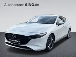 Soul red crystal Gebraucht 2024 Mazda 3 Exclusive-Line Limousine | 29.790 € (Fairer Preis)