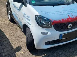 Weiß Gebraucht 2018 Smart ForTwo Coupé Coupé | 8.300 € (Superpreis)