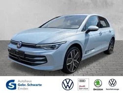 Andere farbe Gebraucht 2024 VW Golf VIII Style Kleinwagen | 28.890 € (Etwas zu teuer)