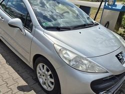 Grau Gebraucht 2008 Peugeot 207 CC Cabrio | 1.000 € (Guter Preis)