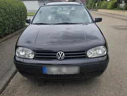 Schwarz Gebraucht 2001 VW Golf IV Kombi | 500 € (Superpreis)