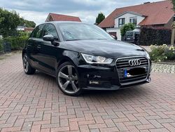 Schwarz Gebraucht 2016 Audi A1 Sportback Kleinwagen | 14.200 € (Fairer Preis)