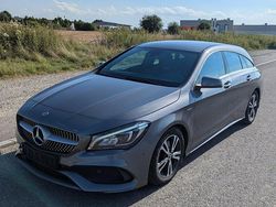 Grau Gebraucht 2018 Mercedes CLA180 Shooting Brake AMG Kombi | 16.250 €