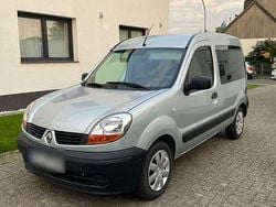 Silber Gebraucht 2005 Renault Kangoo Van / Kleinbus | 3.999 € (Etwas zu teuer)