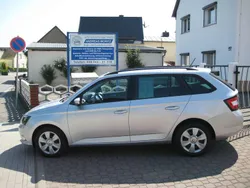 Brilliantsilber metallic (metallic) Gebraucht 2017 Skoda Fabia Ambition Kombi | 12.950 € (Teuer)
