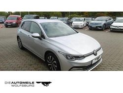 Reflexsilber metallic Gebraucht 2022 VW Golf VIII Active Limousine | 20.990 € (Guter Preis)