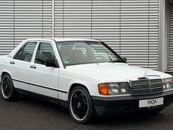Weiß Gebraucht 1988 Mercedes 190 AMG Limousine | 4.850 €