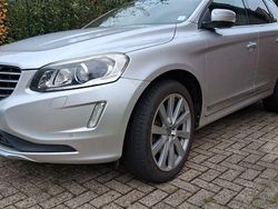 Silber Gebraucht 2014 Volvo XC60 Summum SUV | 18.500 € (Etwas zu teuer)