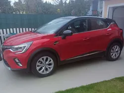 Rot Gebraucht 2022 Renault Captur Intens SUV | 19.999 € (Guter Preis)