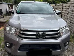 Silber Gebraucht 2018 Toyota HiLux Abholung | 22.890 € (Fairer Preis)