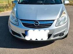 Grau Gebraucht 2009 Opel Corsa Kleinwagen | 2.300 € (Guter Preis)