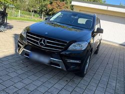 Schwarz Gebraucht 2012 Mercedes ML350 AMG SUV | 21.500 € (Fairer Preis)