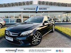 Schwarz Gebraucht 2018 Mercedes C200 Avantgarde Kombi | 21.890 € (Fairer Preis)