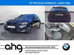 Saphirschwarz metallic Gebraucht 2024 BMW 330 M Sport Kombi | 40.630 € (Superpreis)