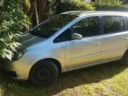 Silber Gebraucht 2007 Opel Zafira Van / Kleinbus | 2.650 € (Fairer Preis)