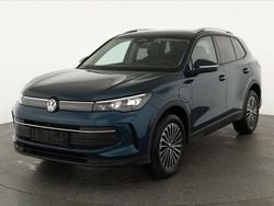 Nightshade blue metallic Neu 2025 VW Tiguan Life SUV | 47.495 € (Superpreis)