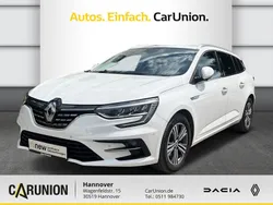 Perlmuttweiß metall Gebraucht 2021 Renault Mégane IV Intens Kombi | 19.575 € (Fairer Preis)