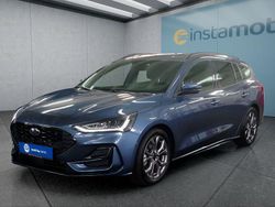 Blau Gebraucht 2024 Ford Focus Kombi | 25.399 € (Fairer Preis)