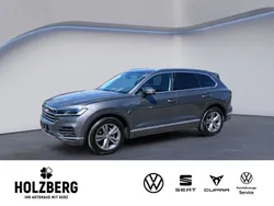 Grau Gebraucht 2018 VW Touareg Atmosphere SUV | 37.490 € (Guter Preis)