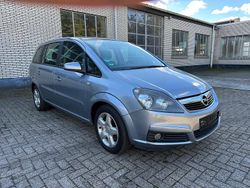 Grau Gebraucht 2007 Opel Zafira Kombi | 4.350 € (Fairer Preis)
