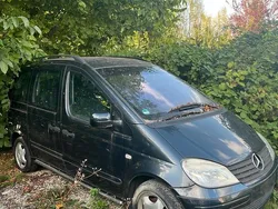 Schwarz Gebraucht 2002 Mercedes Vaneo Van / Kleinbus | 500 €