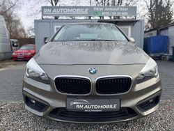 Grau Gebraucht 2015 BMW 225 Active Tourer Performance Van / Kleinbus | 13.990 € (Fairer Preis)