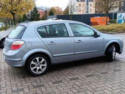 Silber Gebraucht 2006 Opel Astra Limousine | 1.500 € (Guter Preis)