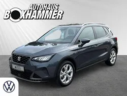 Grau Gebraucht 2024 Seat Arona FR SUV | 19.980 € (Fairer Preis)