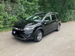 Schwarz Gebraucht 2023 Dacia Jogger Kombi | 17.100 € (Guter Preis)