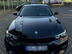 Schwarz Gebraucht 2019 BMW 330e iPerformance Limousine | 23.500 € (Etwas zu teuer)