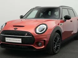 Rot Gebraucht 2024 Mini Cooper S Clubman Kombi | 31.660 € (Guter Preis)
