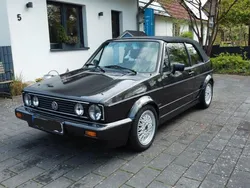 Schwarz Gebraucht 1988 VW Golf Cabriolet Cabrio | 9.990 €
