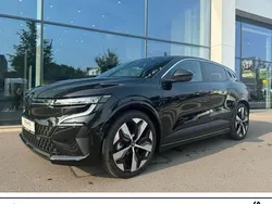 Schwarz Neu 2024 Renault Mégane Komfort Limousine | 37.498 €