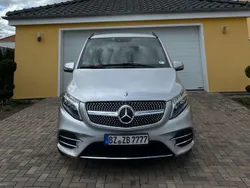 Silber Gebraucht 2016 Mercedes V250 Van / Kleinbus | 38.500 €