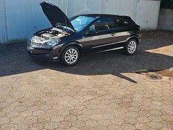 Schwarz Gebraucht 2006 Opel Astra GTC Coupé | 3.900 € (Teuer)