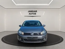 Grau Gebraucht 2009 VW Golf VI Highline Limousine | 7.490 € (Etwas zu teuer)