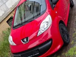 Rot Gebraucht 2008 Peugeot 107 Kleinwagen | 1.500 € (Fairer Preis)