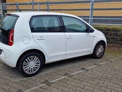 Weiß Gebraucht 2015 VW up! move up! Kleinwagen | 6.400 € (Fairer Preis)