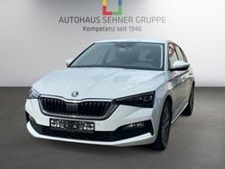 Moonweiß perleffekt (weiß) Gebraucht 2022 Skoda Scala Clever Kleinwagen | 22.470 € (Etwas zu teuer)