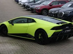 "verde shock" hellgrün matt Gebraucht 2021 Lamborghini Huracán Coupé | 289.999 € (Superpreis)