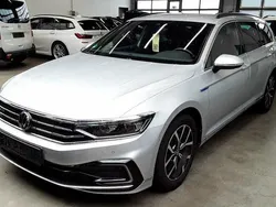 Silber Gebraucht 2021 VW Passat GTE Kombi | 21.700 € (Guter Preis)