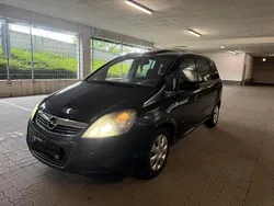 Schwarz Gebraucht 2009 Opel Zafira Edition Van / Kleinbus | 2.890 € (Fairer Preis)