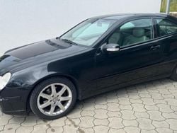 Schwarz Gebraucht 2001 Mercedes C230 Coupé | 2.650 € (Fairer Preis)