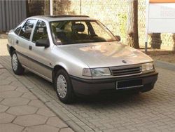 Silber Gebraucht 1992 Opel Vectra Limousine | 2.500 €