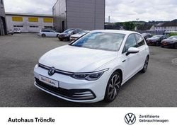 Weiß Gebraucht 2022 VW Golf VIII Style Limousine | 25.980 € (Guter Preis)