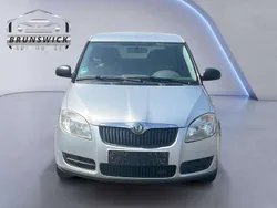 Brilliantsilber metallic Gebraucht 2010 Skoda Fabia Classic Kombi | 1.350 € (Guter Preis)