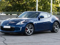 Blau Gebraucht 2016 Nissan 370Z Pack Coupé | 29.900 € (Fairer Preis)