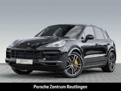 Tiefschwarzmetallic Gebraucht 2022 Porsche Cayenne Turbo SUV | 104.650 €